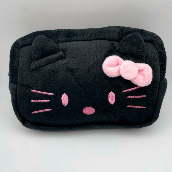 Sanrio Handbags - HELLO KITTY | Plush Cosmetic Bag | Black (Brand New!) 💘